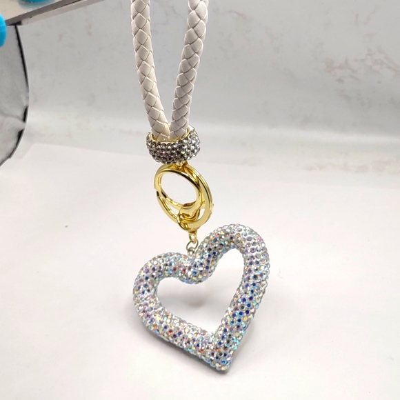 Heart-Shaped Rhinestone Keychain - Picture 3 of 3